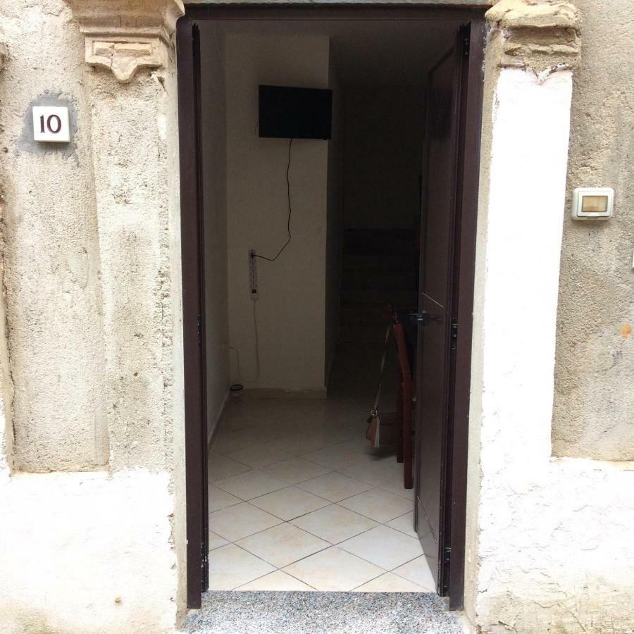Casa Vacanze Zaccanopoli ภายนอก รูปภาพ